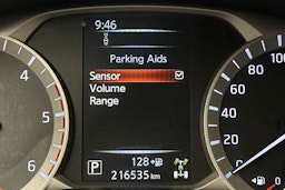 musta Nissan Navara 2016 kuva 19.