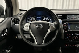 valkoinen Nissan Navara 2016 kuva 11.