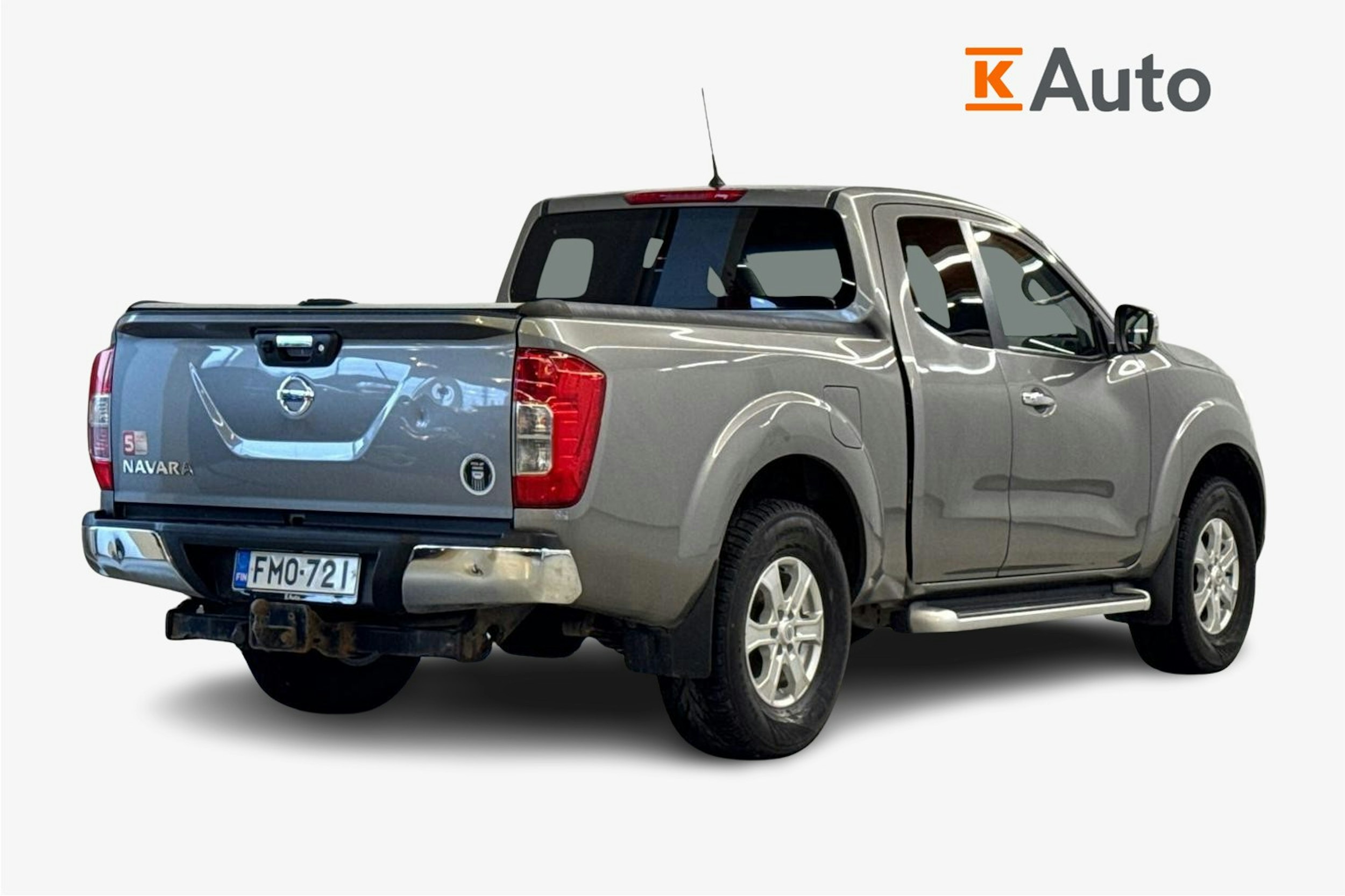harmaa Nissan Navara 2016 kuva 3.