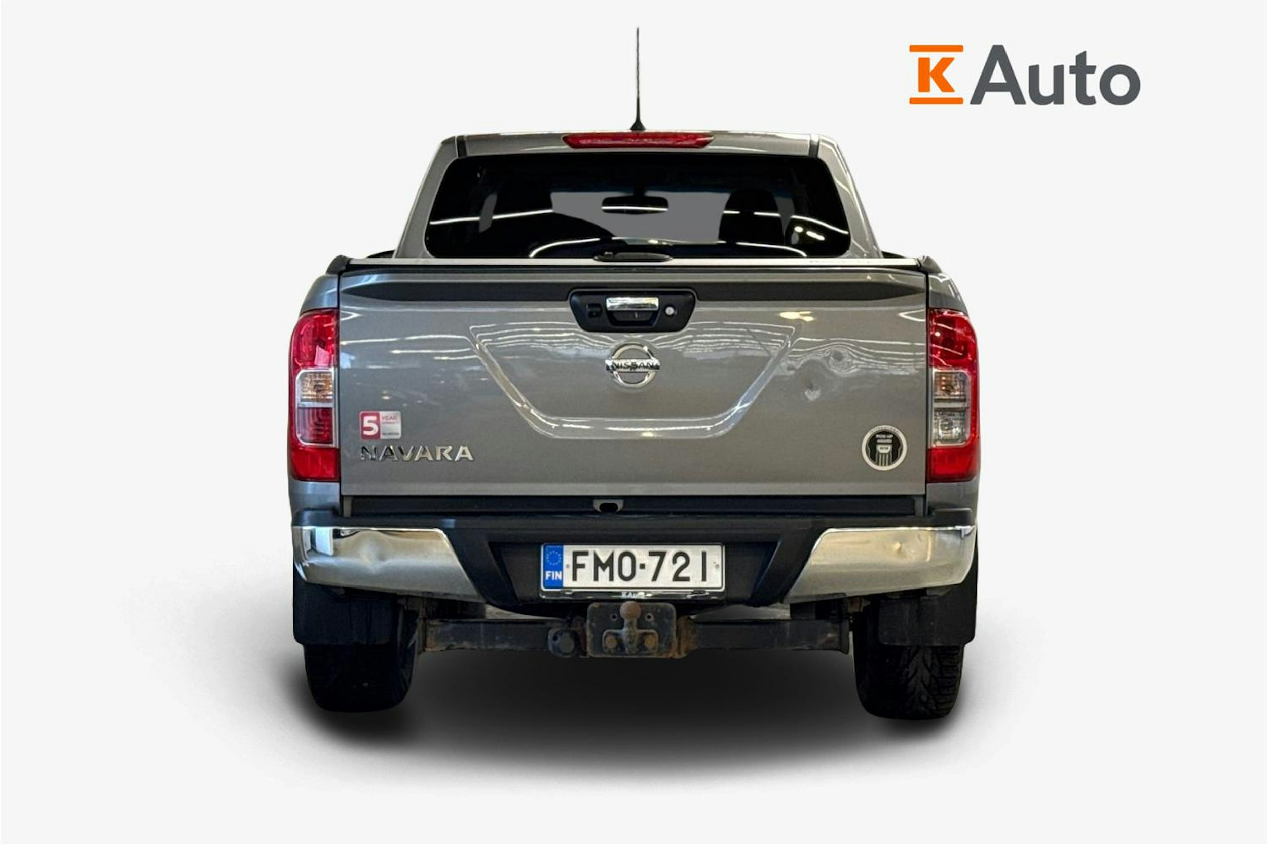 harmaa Nissan Navara 2016 kuva 4.