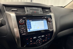 harmaa Nissan Navara 2016 kuva 18.