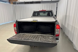 harmaa Nissan Navara 2016 kuva 25.