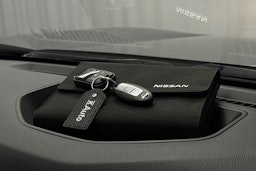 harmaa Nissan Navara 2016 kuva 28.