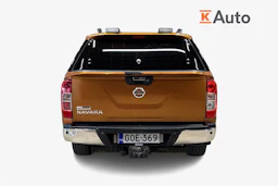 oranssi Nissan Navara 2016 kuva 4.