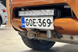 oranssi Nissan Navara 2016 kuva 34.