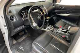 valkoinen Nissan Navara 2016 kuva 3.