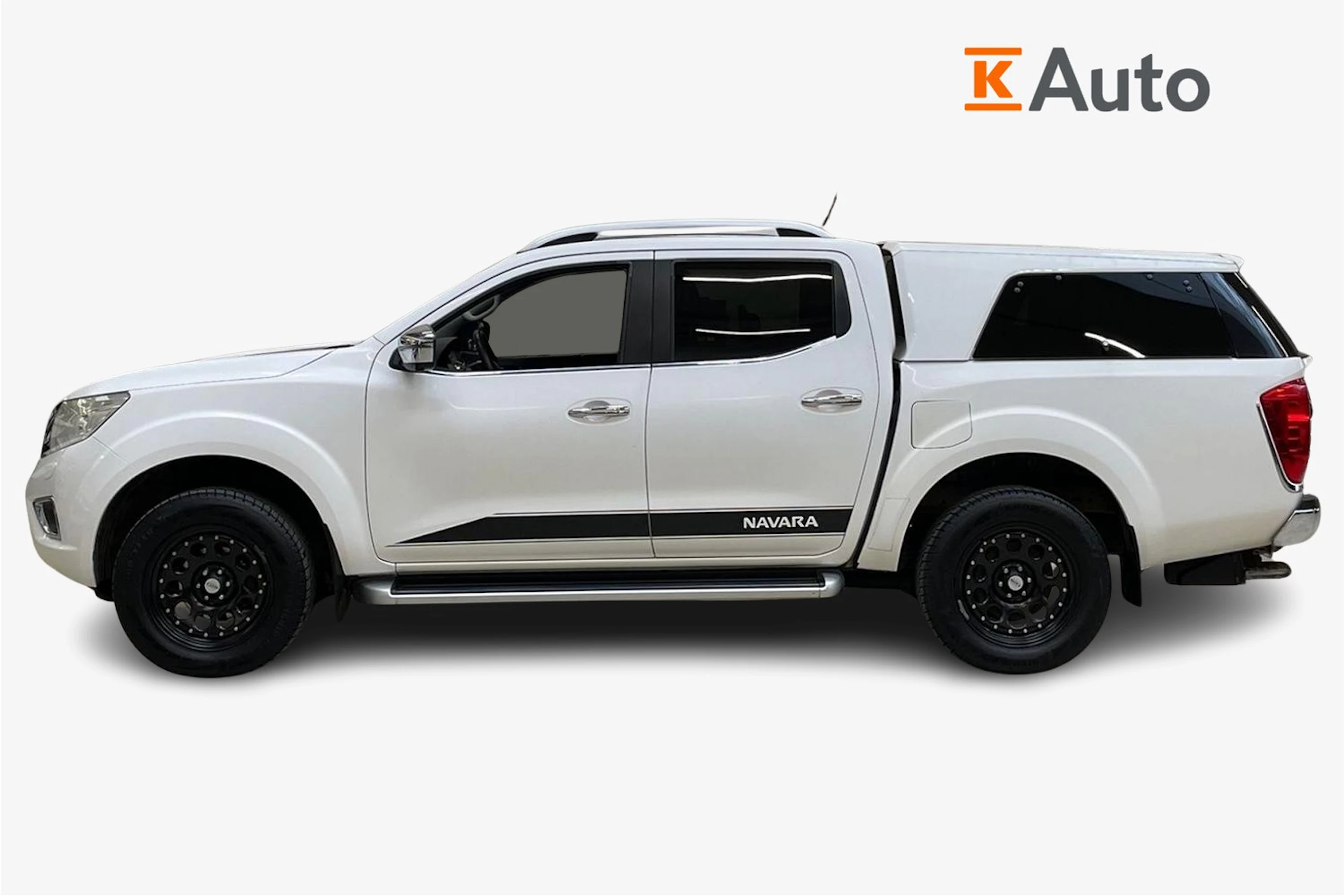 valkoinen Nissan Navara 2016 kuva 7.
