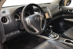 valkoinen Nissan Navara 2016 kuva 8.