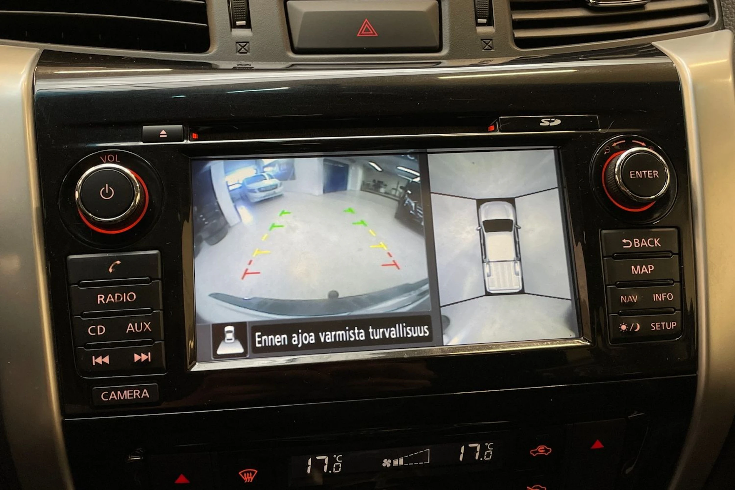 valkoinen Nissan Navara 2016 kuva 26.