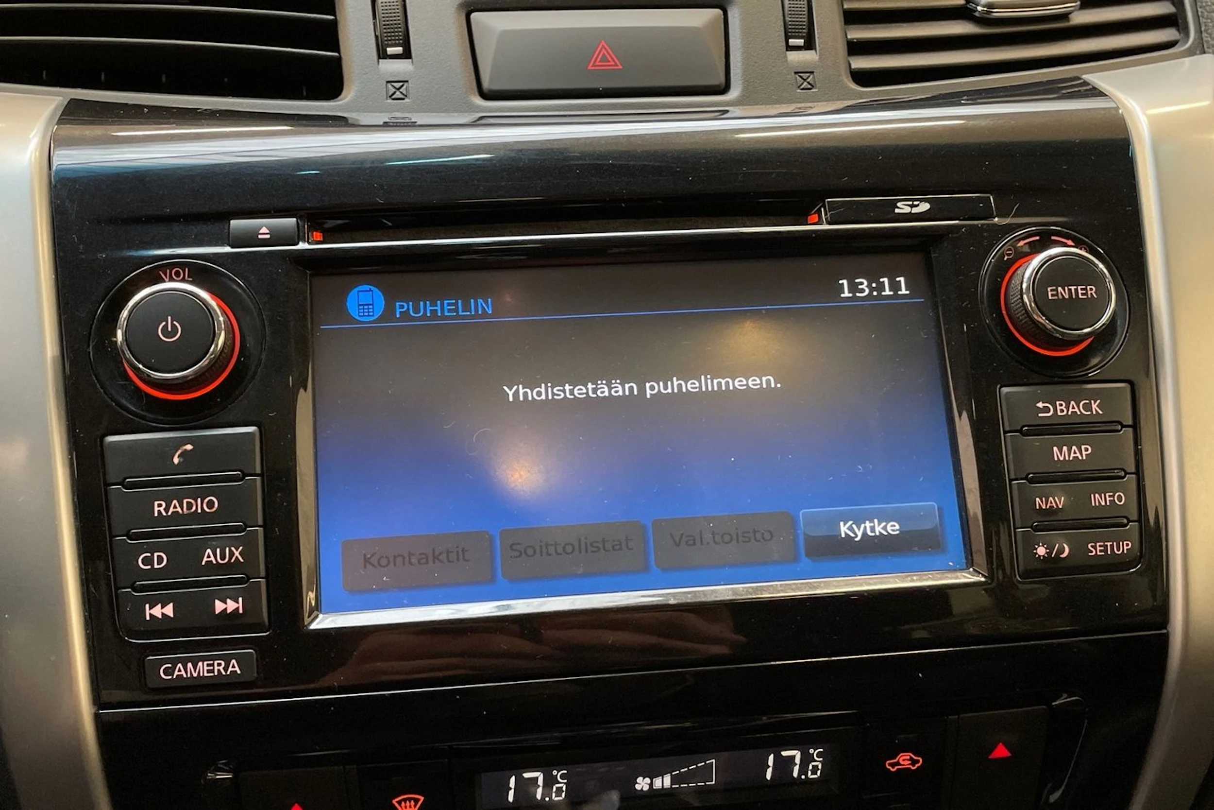 valkoinen Nissan Navara 2016 kuva 27.