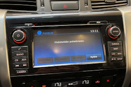 valkoinen Nissan Navara 2016 kuva 27.