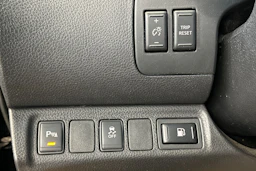 musta Nissan Navara 2016 kuva 14.