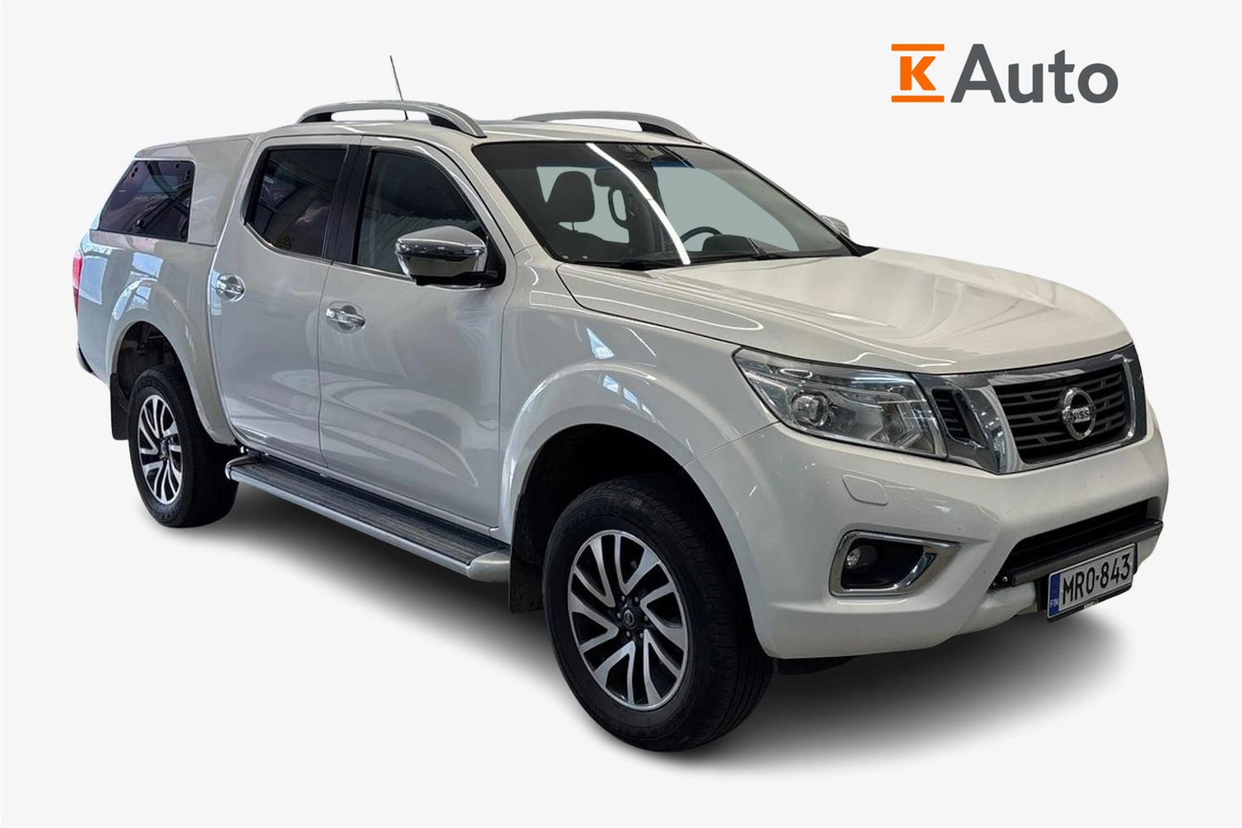valkoinen Nissan Navara 2016 kuva 1.