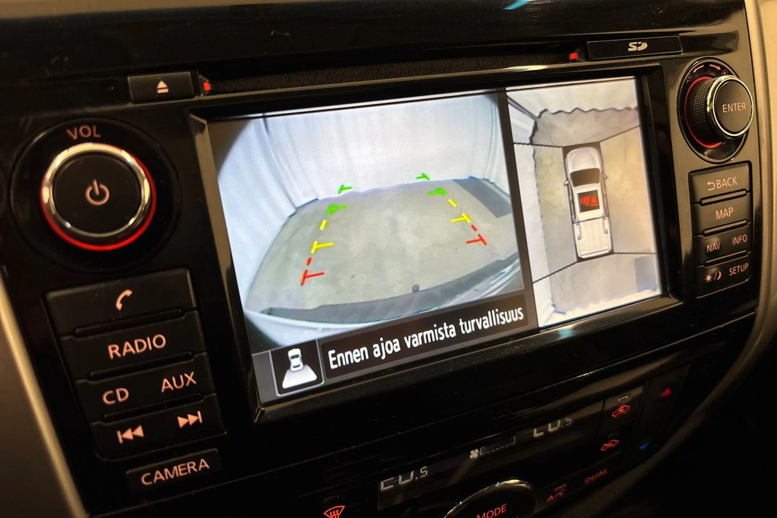 valkoinen Nissan Navara 2016 kuva 28.
