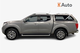 harmaa Nissan Navara 2017 kuva 6.