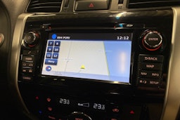 harmaa Nissan Navara 2017 kuva 19.