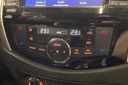 harmaa Nissan Navara 2017 kuva 21.