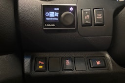 harmaa Nissan Navara 2017 kuva 24.