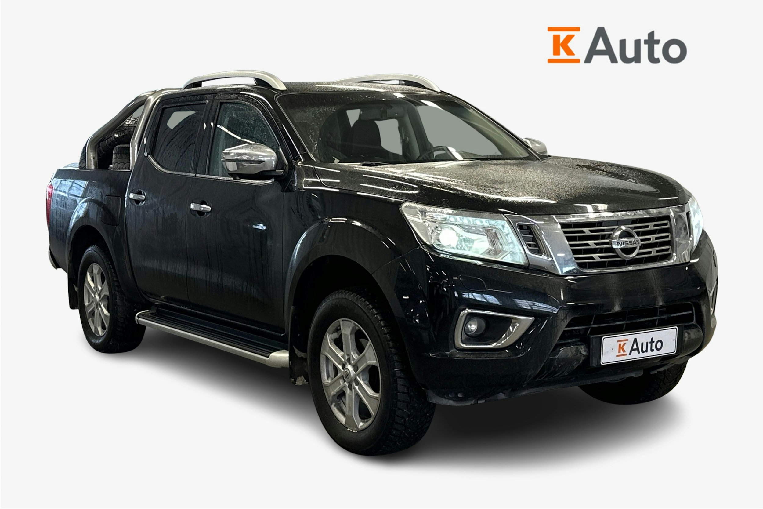 musta Nissan Navara 2017 kuva 1.