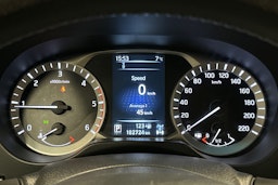 musta Nissan Navara 2017 kuva 18.