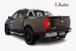 ruskea (beige) Nissan Navara 2017 kuva 2.