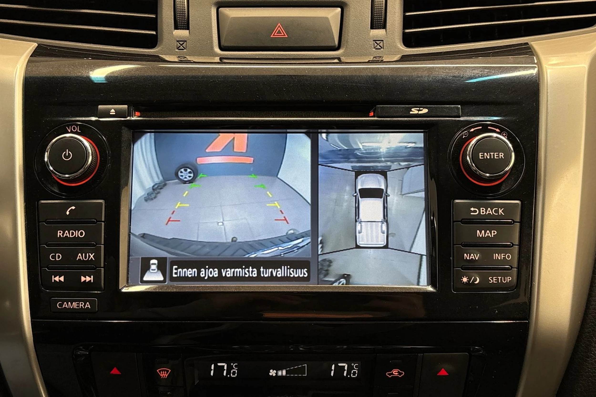 ruskea (beige) Nissan Navara 2017 kuva 18.
