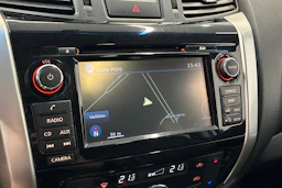 harmaa Nissan Navara 2017 kuva 14.