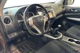 ruskea (beige) Nissan Navara 2017 kuva 3.