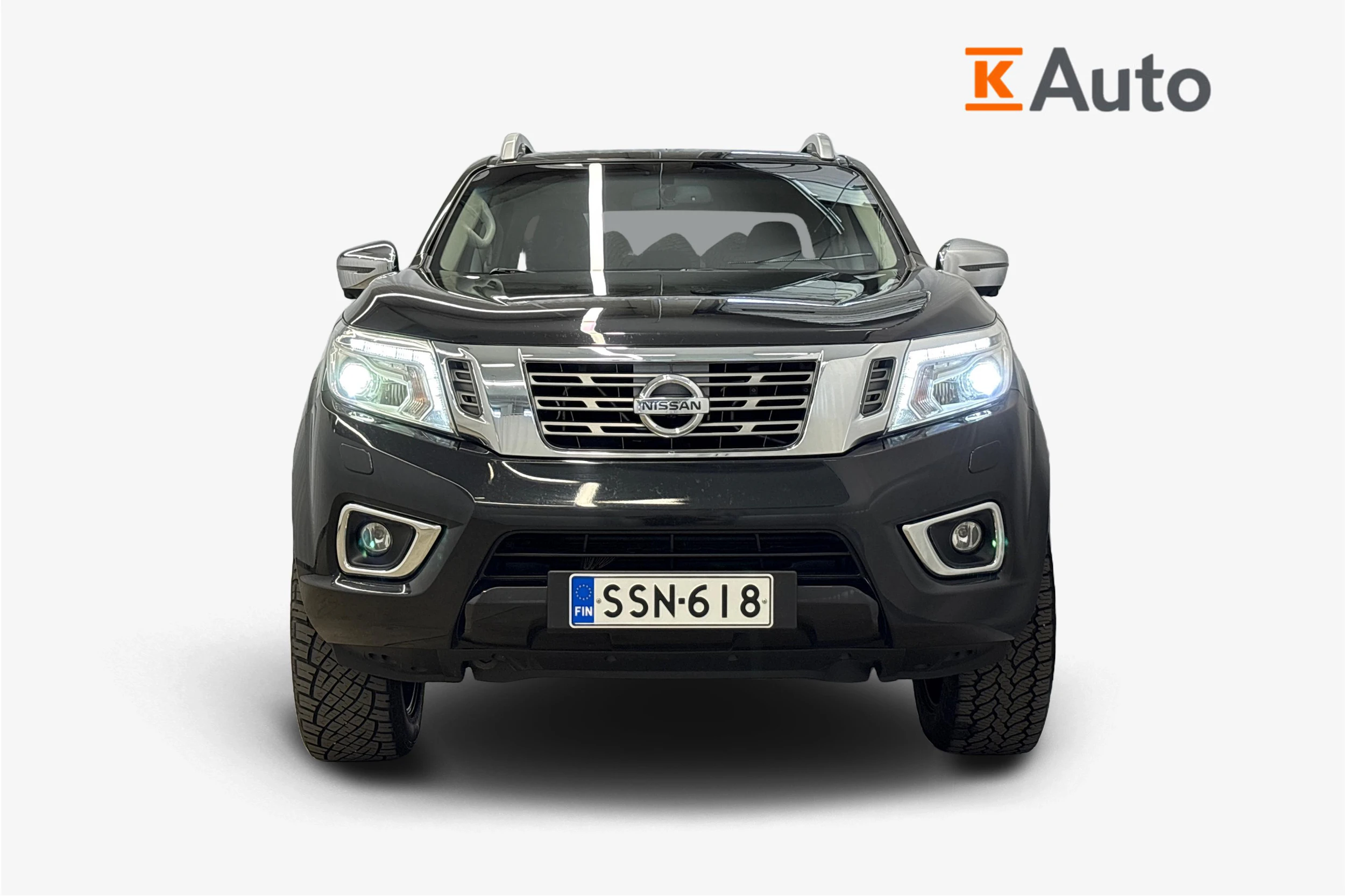 musta Nissan Navara 2017 kuva 4.
