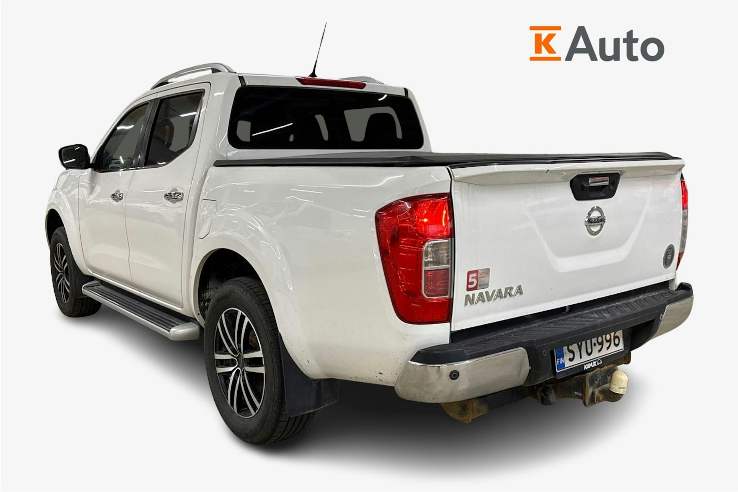 valkoinen Nissan Navara 2017 kuva 3.