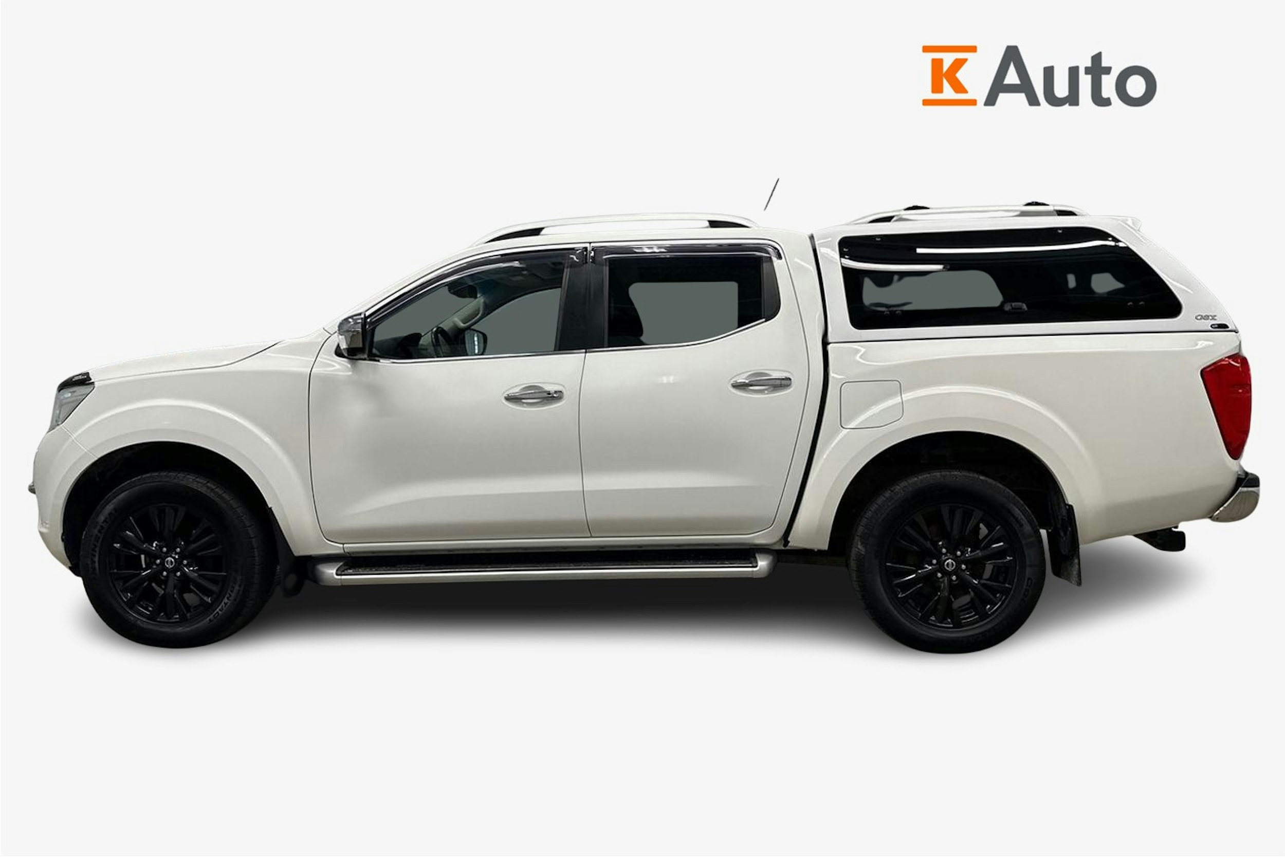 valkoinen Nissan Navara 2018 kuva 6.