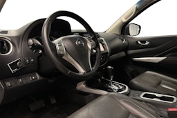 valkoinen Nissan Navara 2018 kuva 7.