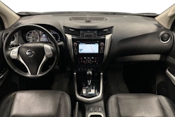 valkoinen Nissan Navara 2018 kuva 9.