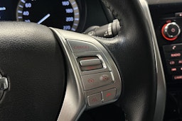 valkoinen Nissan Navara 2018 kuva 20.