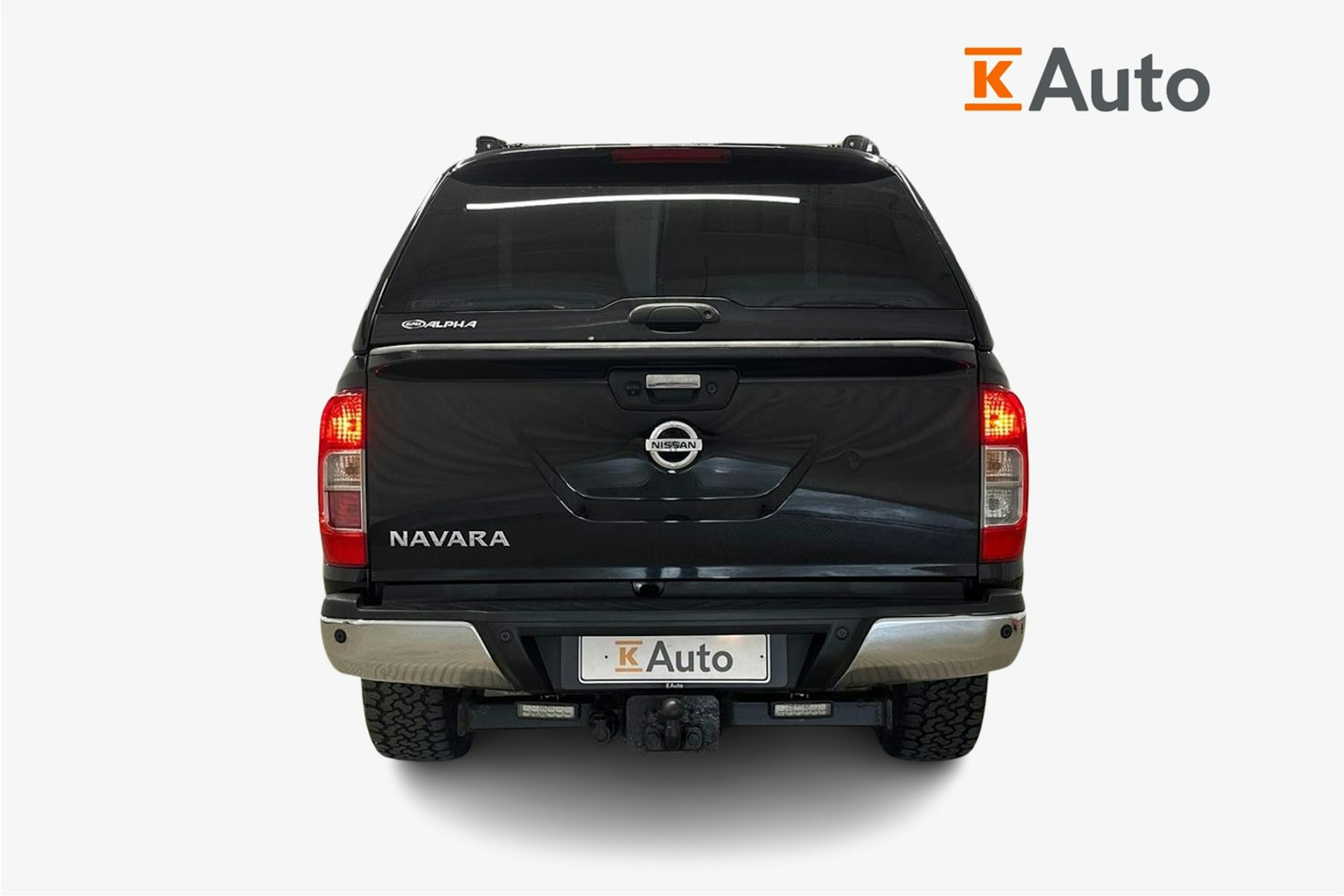 musta Nissan Navara 2018 kuva 3.