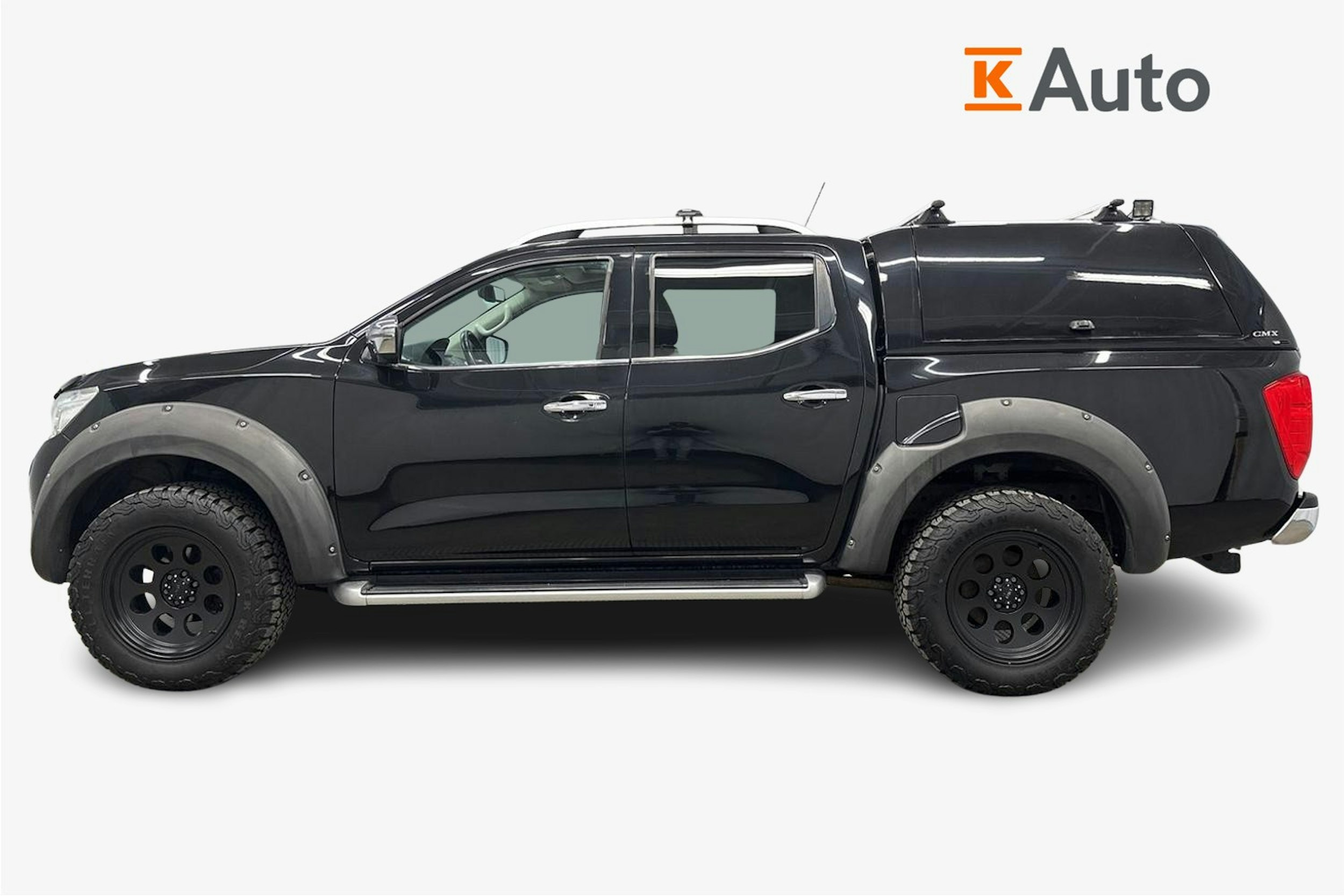 musta Nissan Navara 2018 kuva 5.