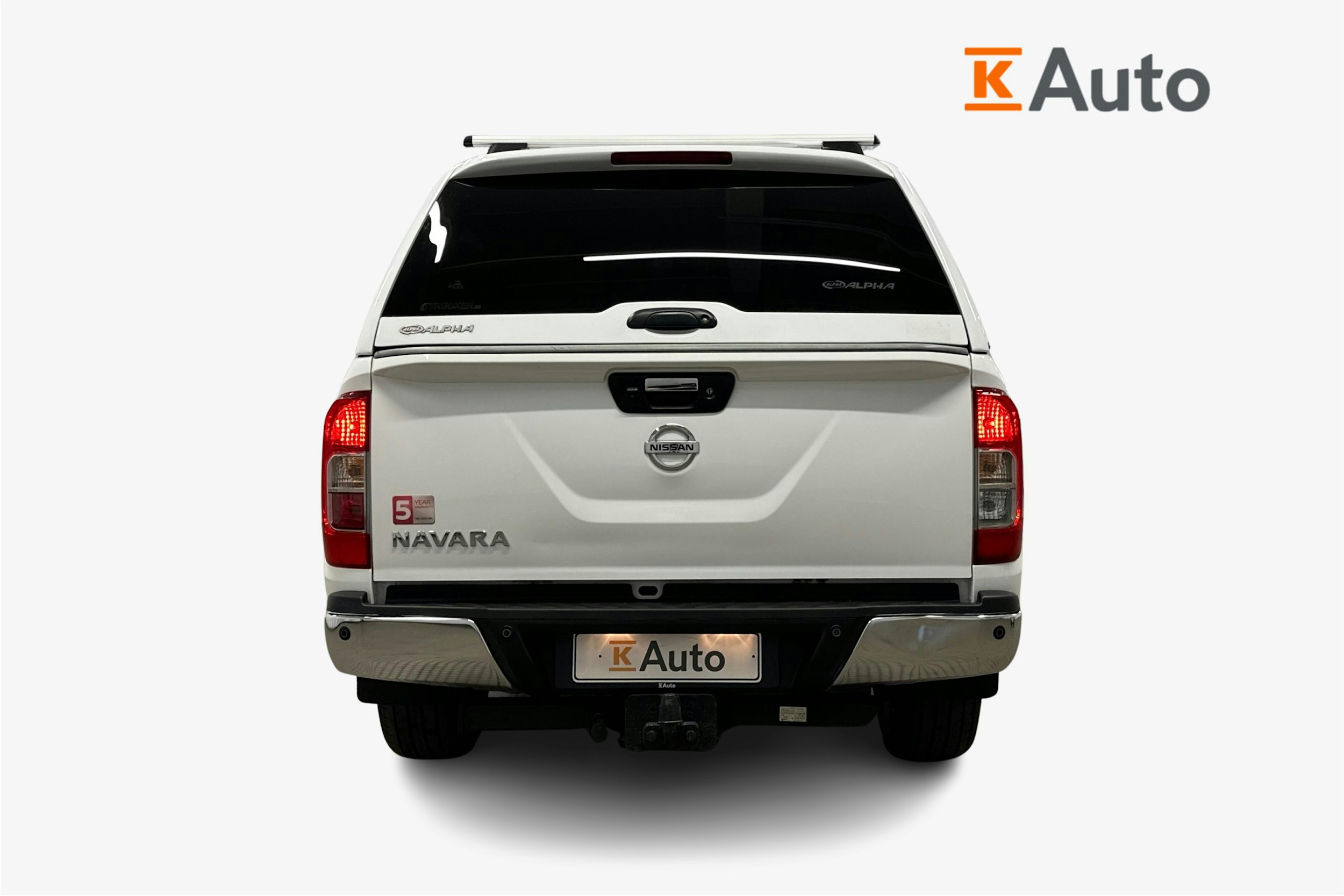 valkoinen Nissan Navara 2018 kuva 3.