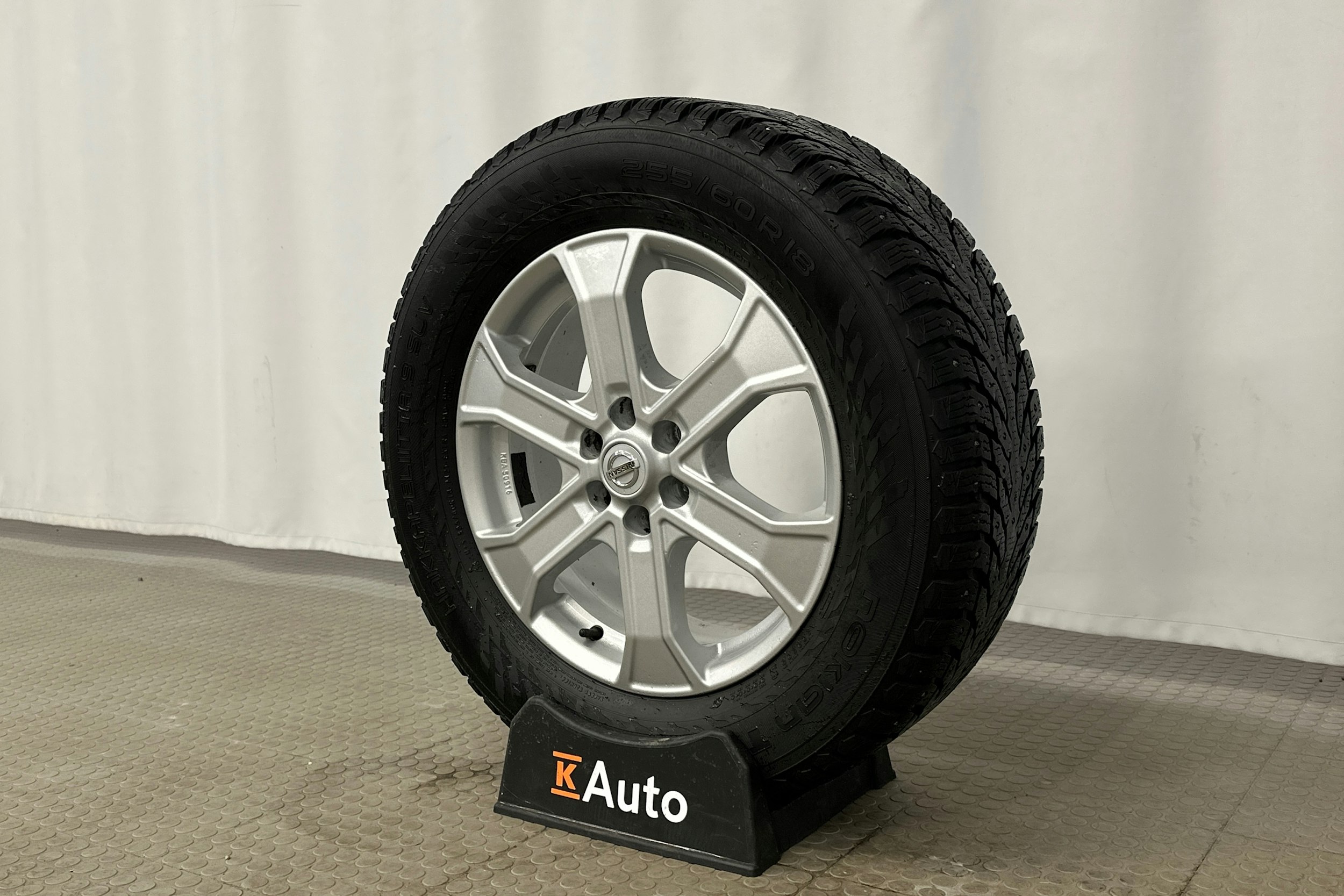 valkoinen Nissan Navara 2018 kuva 10.