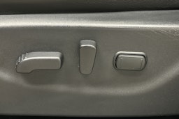 valkoinen Nissan Navara 2018 kuva 15.