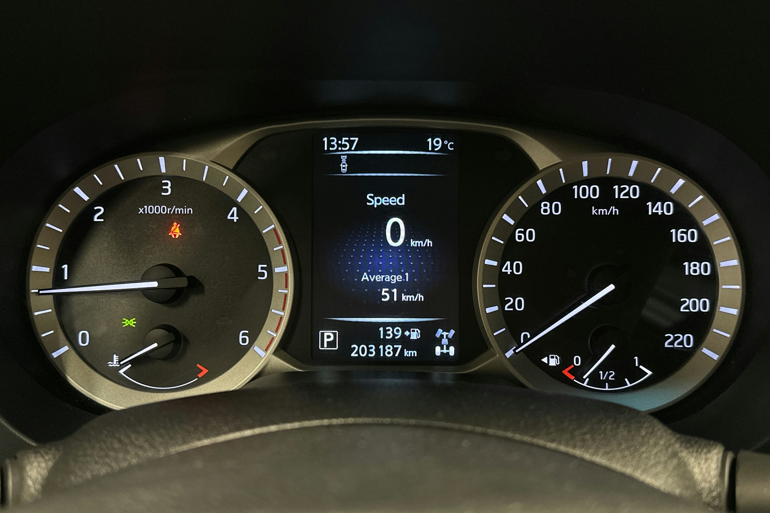 valkoinen Nissan Navara 2018 kuva 18.