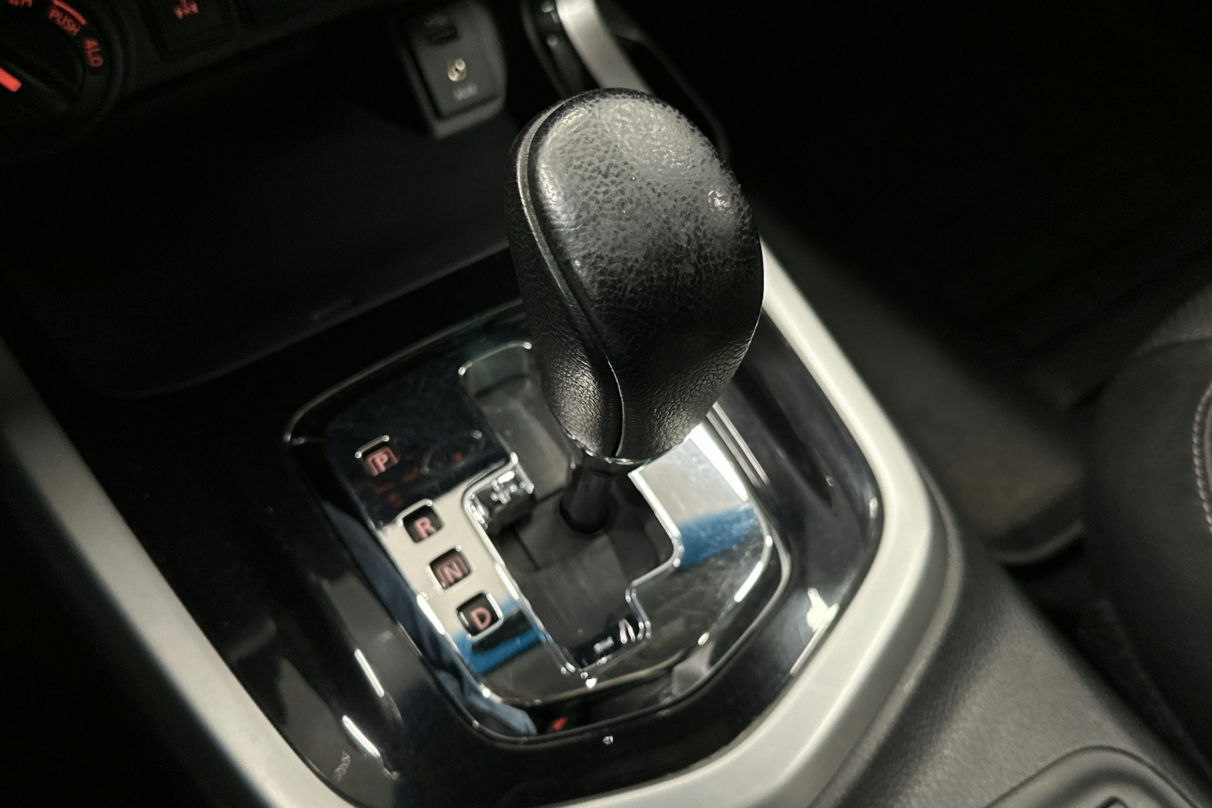 valkoinen Nissan Navara 2018 kuva 23.