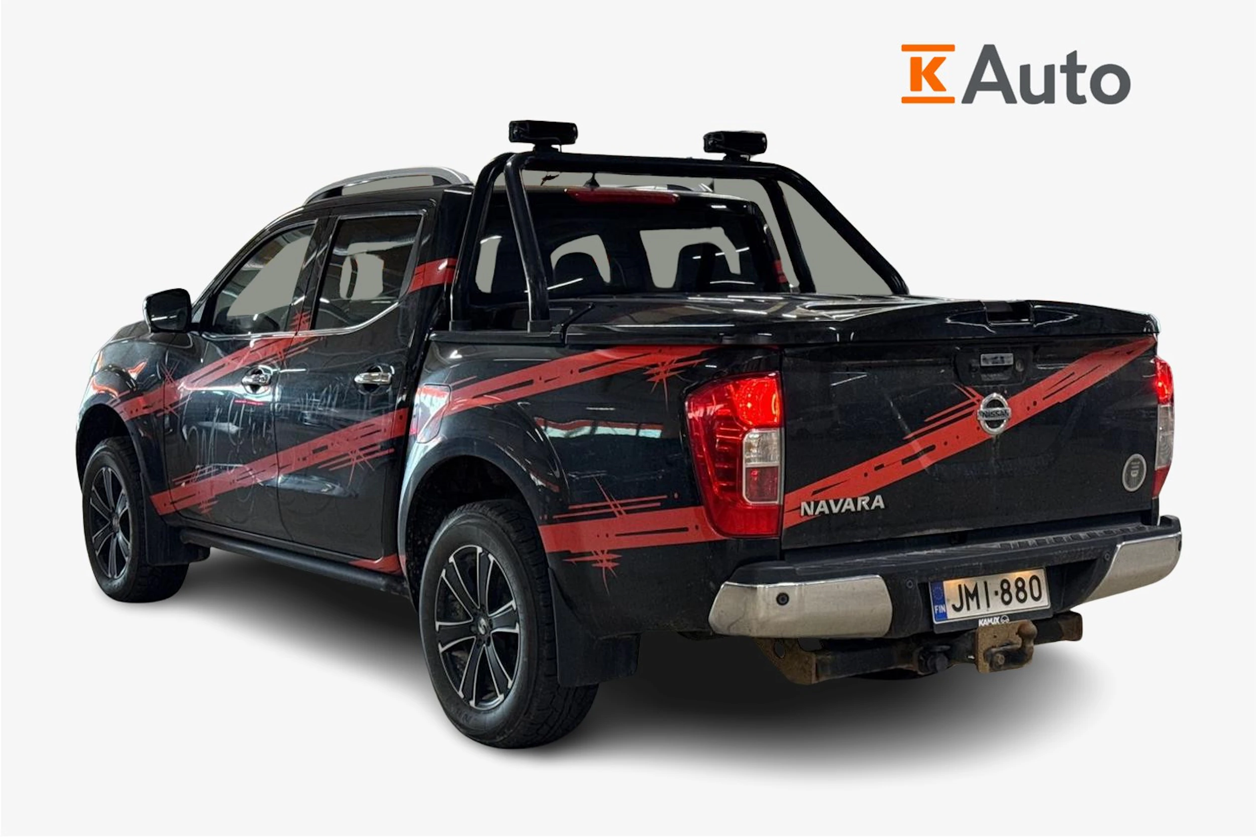 musta Nissan Navara 2018 kuva 2.