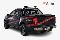 musta Nissan Navara 2018 kuva 2.