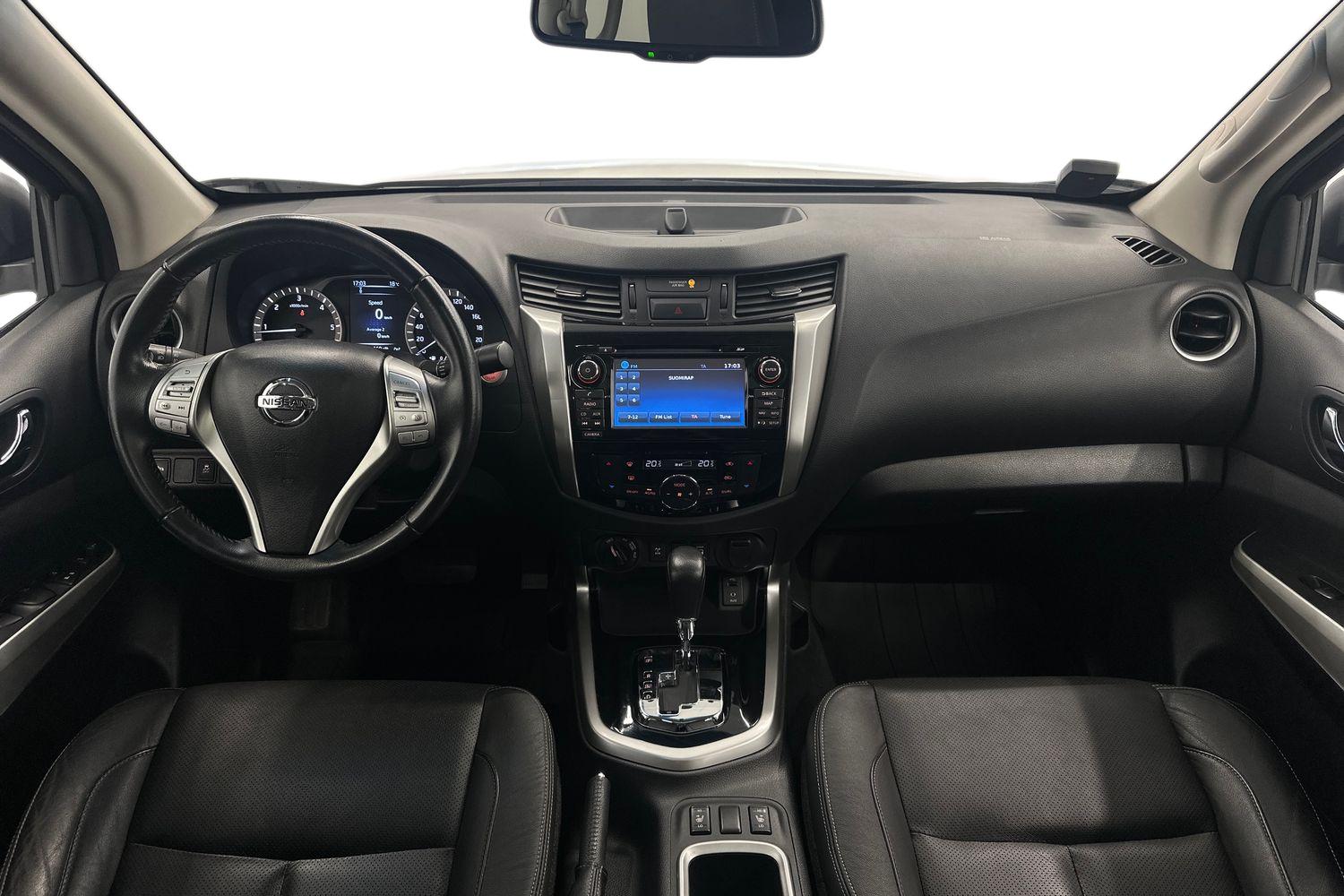 Nissan Navara 2018, photo 7/39
