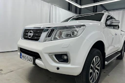 valkoinen Nissan Navara 2018 kuva 32.