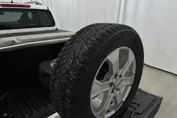 valkoinen Nissan Navara 2018 kuva 35.