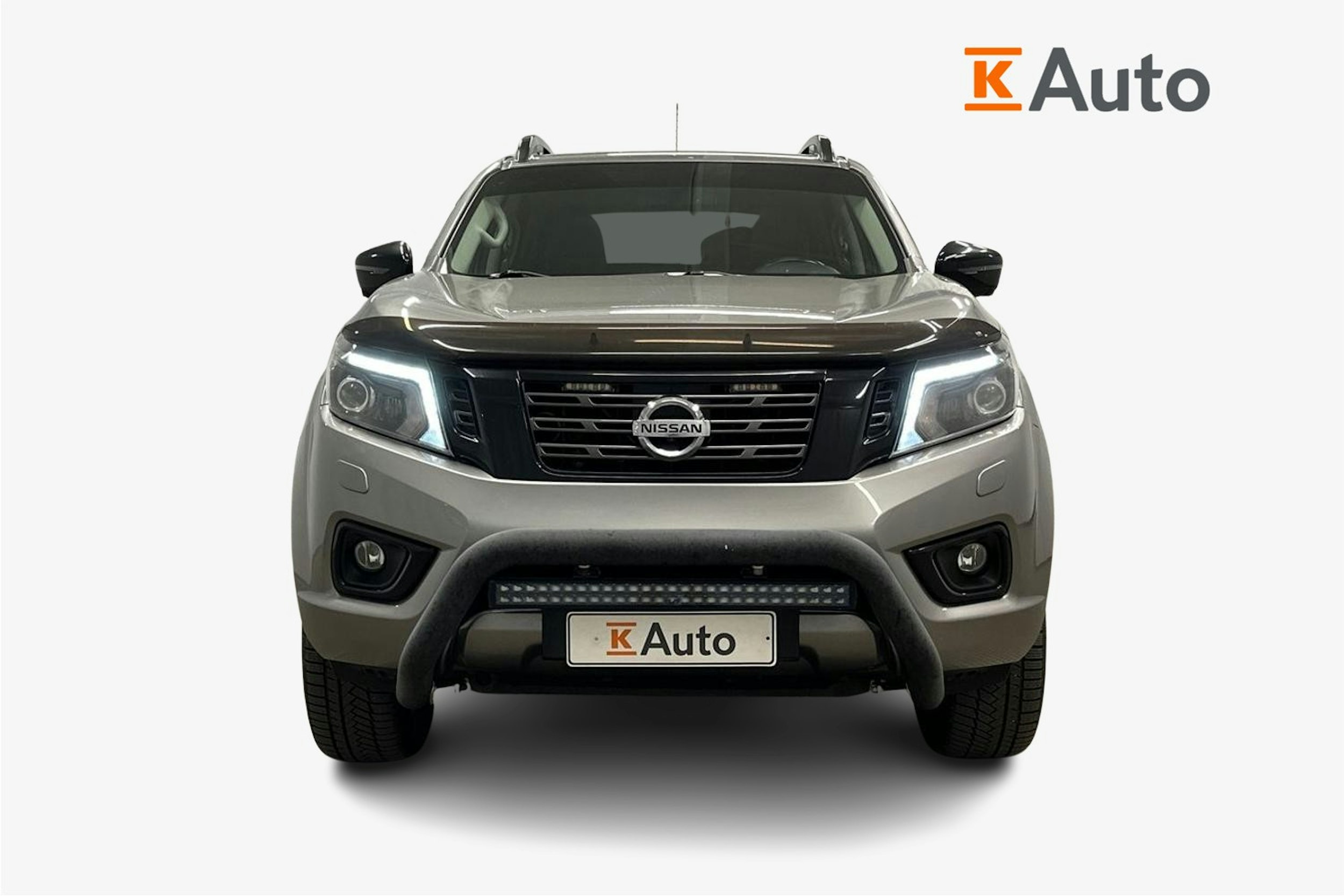 harmaa Nissan Navara 2019 kuva 4.