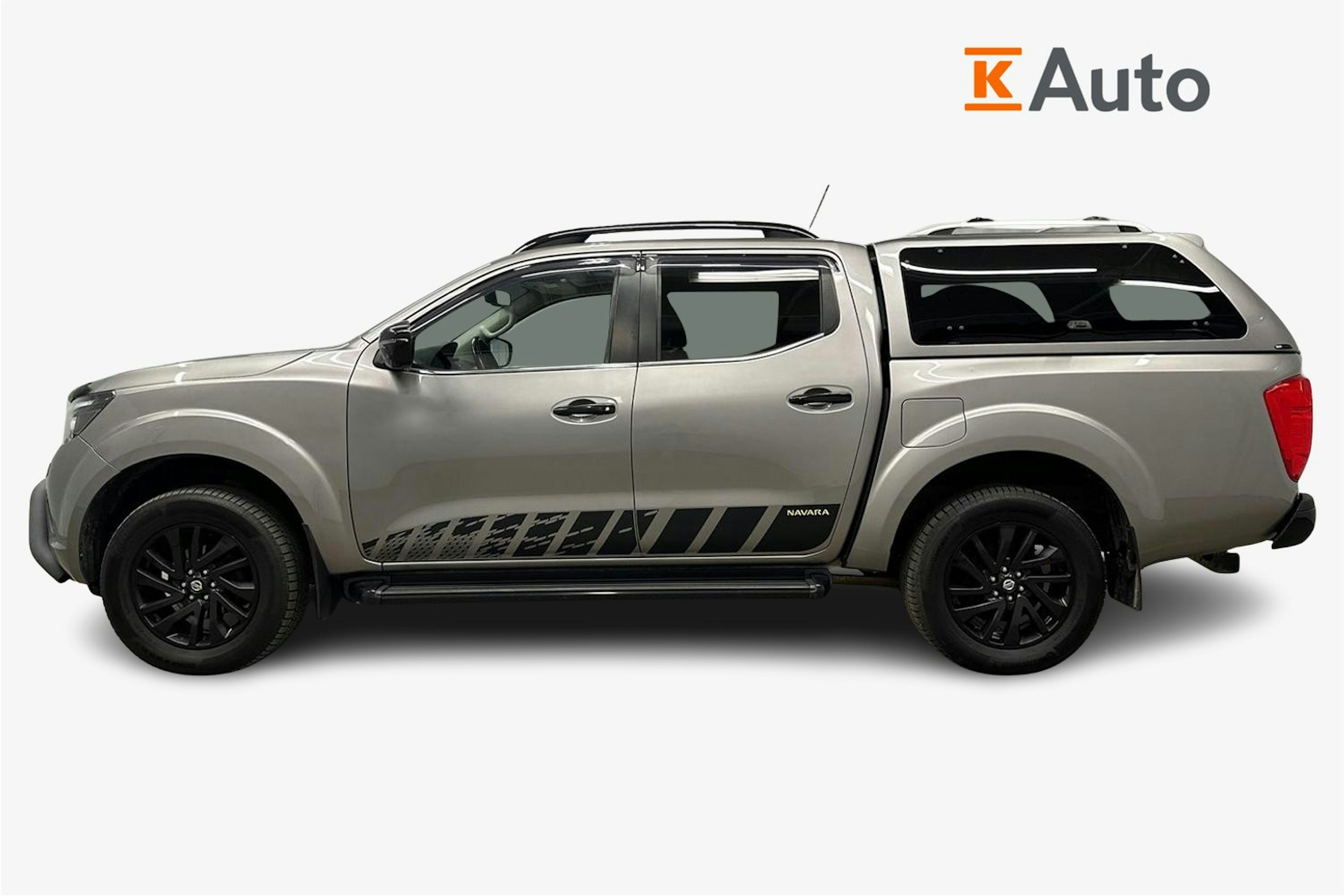 harmaa Nissan Navara 2019 kuva 5.