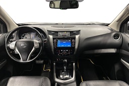 harmaa Nissan Navara 2019 kuva 7.