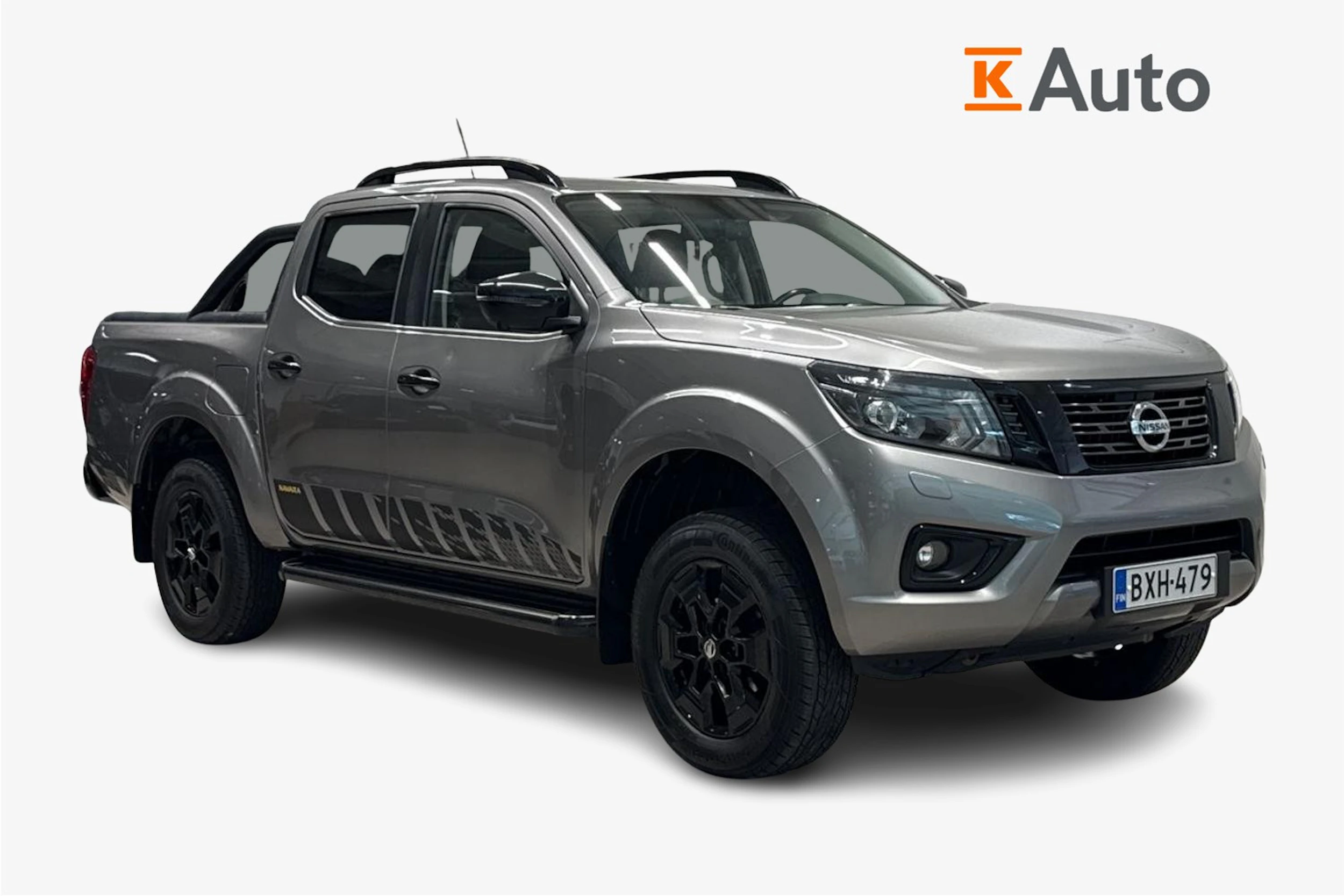 Harmaa Nissan Navara 2019 kuva 1.